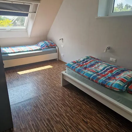 Monteurs In Апартаменты *